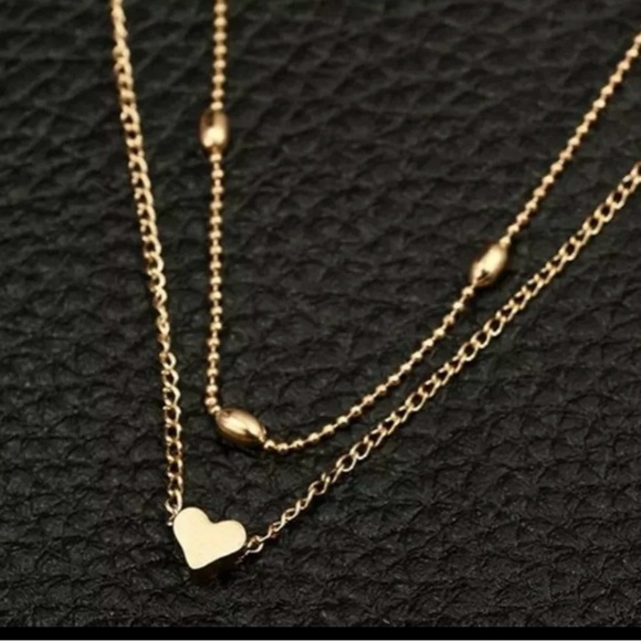 Multi layer gold heart necklace - Picture 4 of 5